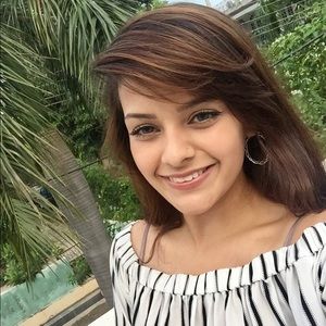 Meet your Posher, Aieshwarya